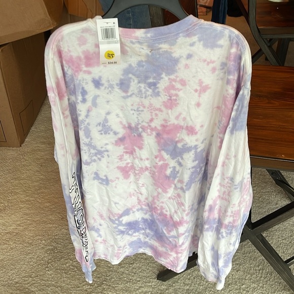 Love Tribe Long sleeve graphic T-shirt - Picture 4 of 5